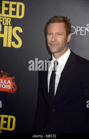 New York, NY - 14 novembre : Aaron Eckhart assiste à la route ouverte avec la condition physique des hommes l'hôte de la première de 'Purger' pour cette à amc Lincoln Square Theatre le 14 novembre 2016 à new york. Personnes : Aaron Eckhart Banque D'Images