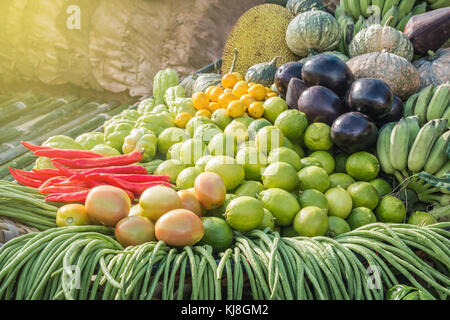 Une photo de beaucoup de légumes dans le panier Banque D'Images