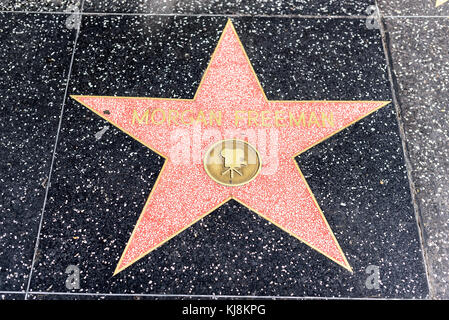 HOLLYWOOD, CA - 06 DÉCEMBRE : Morgan Freeman star sur le Hollywood Walk of Fame à Hollywood, Californie, le 6 décembre 2016. Banque D'Images