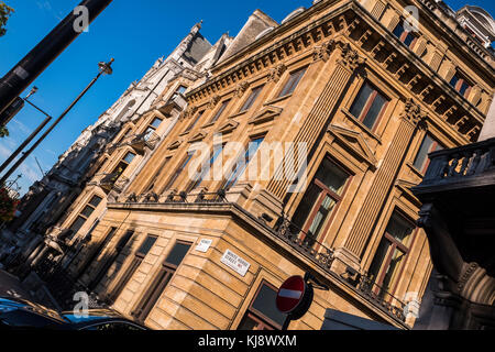 100 d'extérieur de bâtiment de Piccadilly, Londres, Angleterre, Royaume-Uni Banque D'Images