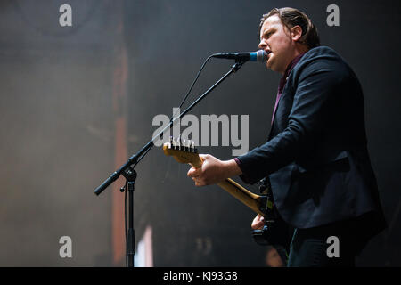 Danemark, Roskilde - 1er juillet 2017. Le groupe de rock danois Kellermensch donne un concert en direct pendant le festival de musique danois Roskilde Festival 2017. Ici, le chanteur Sebastian Wollf est vu en direct sur scène. (Crédit photo: Gonzales photo - Thomas Rasmussen). Banque D'Images