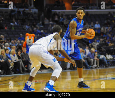 20 novembre, 2017 ; Memphis, TN, USA, New Orleans, TRAVIN THIBODEAUX (25), attend de passer devant les Memphis Tigers à la défense lors d'un match de basket-ball de NCAA D1. Les Memphis Tigers défait les corsaires de la Nouvelle Orléans, 63-52. Kevin Langley/CSM Banque D'Images