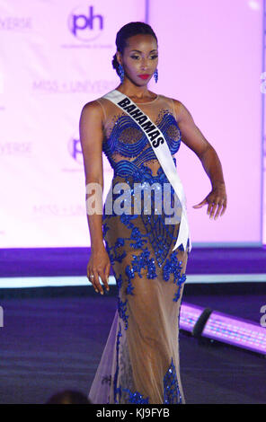 Novembre 23, 2017 - Las Vegas, Nevada, United States of America - Miss Univers bahamas yasmine cooke participe au concours de robes de soirée la 66e concours de Miss Univers, le 20 novembre 2017 au Planet Hollywood Resort & Casino à Las Vegas, Nevada (crédit image : © marcel thomas via zuma sur le fil) Banque D'Images