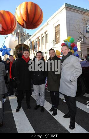 98 degrés dehors et environ pour Macy's Thanksgiving Day Parade, , New York, NY 23 novembre 2017. Photo par : kristin callahan/everett collection Banque D'Images