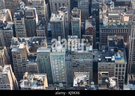 New York Ville Manhattan Vue aérienne des toits avec des gratte-ciel et bâtiments Banque D'Images