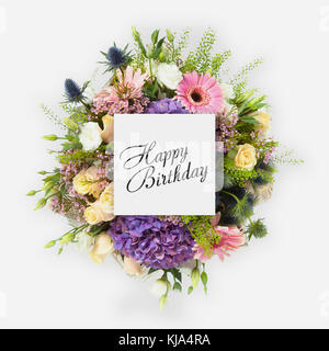 Joyeux anniversaire carte avec mise à plat des fleurs Banque D'Images