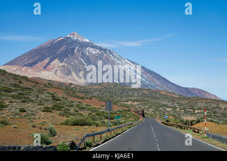 Pico del Teide, 3718 mètres, plus haute montagne sur le territoire de l'Espagne et l'Unesco au patrimoine mondial de l'UNESCO, l'île de Tenerife, Canaries, Espagne Banque D'Images