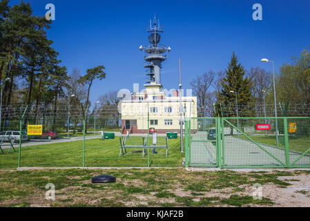 Station d'observation militaire dans le village de Gaski, dans la Voïvodie de Poméranie occidentale de Pologne Banque D'Images