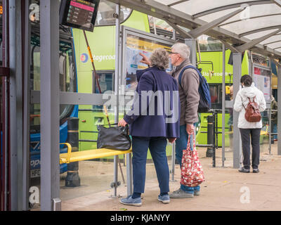 La station de bus sur le batteur street dans le centre-ville de Cambridge, en Angleterre. Banque D'Images