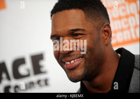 NEW YORK, NY - JUILLET 07 : Michael Strahan assiste à la projection New-yorkaise 'Ice Age : collision course' au Walter Reade Theater le 7 juillet 2016 à New York City People : Michael Strahan Banque D'Images