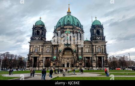 La cathédrale de Berlin (Berliner Dom) est la plus grande église de la ville. Banque D'Images