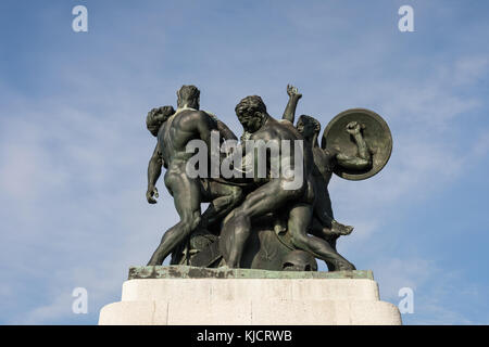 Première Guerre mondiale monument au Parc du souvenir (Parco della Rimembranza) sur le haut de la colline de San Giusto, honorant les soldats morts au combat de Trieste, Italie Banque D'Images