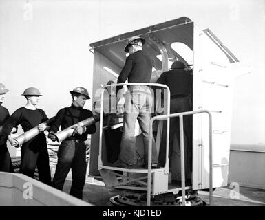QF 4 inch Mk XIX gun NCSM New Glasgow Lac 3206297 Banque D'Images