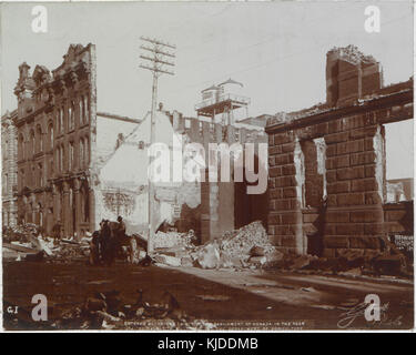 L'incendie est limite, Wellington St Toronto, 19 avril 1904 HS85 (1014986) Banque D'Images