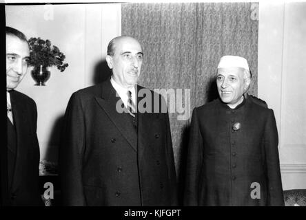 Le Premier Ministre indien, Jawaharlal Nehru à Damas Banque D'Images