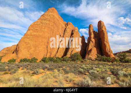 De belles formations de roche rouge à Arches National Park, Utah Banque D'Images