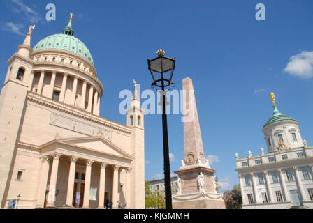 St Nicholas church et place du vieux marché (Alter Markt und nikolaikirche), Potsdam, Allemagne Banque D'Images