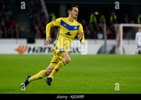 COLOGNE/ALLEMAGNE – 2 novembre 2017 : Mirco Ivanic du FC BATE en action lors du match contre le FC Köln à RheinEnergieStadion le 2 novembre 2017 à Colog Banque D'Images