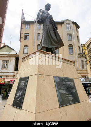 Johannesburg, Afrique du Sud - le 17 janvier 2012 : le mahatma Gandhi gandhi en statue square, Johannesburg, est une sculpture en bronze de l'indépendance de l'Inde Banque D'Images