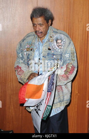 MIAMI BEACH, FL - 15 JUIN : Don King à l'événement caritatif de la Fondation Baja Del sol au Kilma Restaurant le 15 juin 2016 à Miami Beach, Floride personnes : Don King Banque D'Images