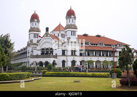 Lawang sewu / mille portes, siège de la compagnie des Indes orientales néerlandaises à Semarang, central java, Indonésie Banque D'Images