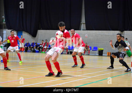 Gibraltar. 24 novembre 2017. Gibraltar FA 6-5 Irlande du Nord, International friendly, Tercennary Sports Hall, Gibraltar crédit : Stephen Ignacio/Alamy Live News Banque D'Images