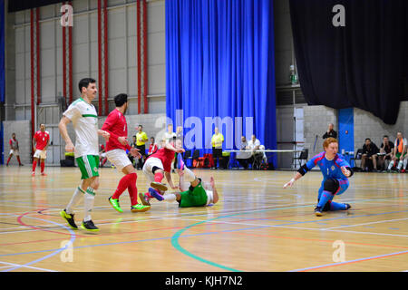 Gibraltar. 24 novembre 2017. Gibraltar FA 6-5 Irlande du Nord, International friendly, Tercennary Sports Hall, Gibraltar crédit : Stephen Ignacio/Alamy Live News Banque D'Images