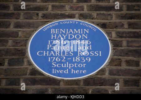 Le london county council blue plaque marquant homes du peintre benjamin haydon et sculpteur Charles rossi Banque D'Images