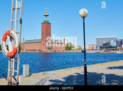 L'Hôtel de Ville (Stadshuset) et Stockholm Waterfront une utilisation mixte de bureaux, les conférences et l'hôtel, Stockholm, Suède, Scandinavie Banque D'Images