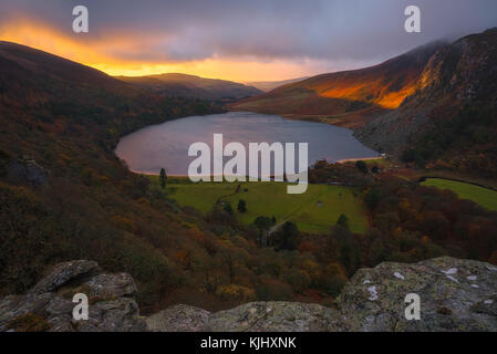 Lough Tay, dans les montagnes de Wicklow Irlande - Banque D'Images