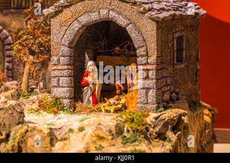 Crèche de Noël avec bébé Jésus, Saint Joseph et Sainte Vierge Marie Banque D'Images