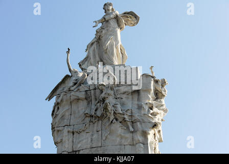 Monument à la communauté espagnole (monumento de los espanoles) à Buenos Aires, Argentine. Banque D'Images