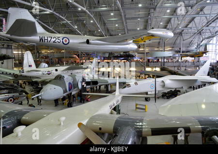 L'espace aérien de l'aviation de Duxford, Duxford, Royaume-Uni. English Electric Canberra, Avro Vulcan, et BAC TSR 2 toutes visibles. Banque D'Images