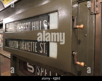 Brooklyn, New York - 15 septembre 2012 : new york transit museum avec vintage train. Banque D'Images