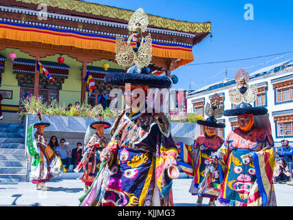 Les moines bouddhistes pendant la danse Cham Festival à Leh Ladakh Inde Banque D'Images