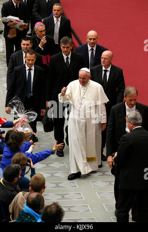 FRATELLO pèlerinage à Rome. Le pape François rencontre les sans-abri. L'Italie. Banque D'Images