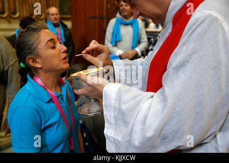 FRATELLO pèlerinage à Rome. La sainte communion. L'Italie. Banque D'Images