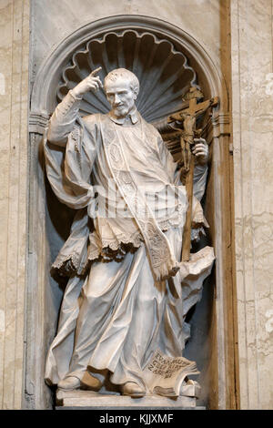 Statue de Saint Ignace de Loyola dans la basilique Saint-Pierre, à Rome. L'Italie. Banque D'Images