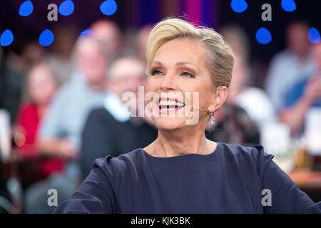 La chanteuse Helena Vondrackova, photographiée au talk-show MDR 'Riverboat' sur 22.09.2017 à Leipzig, en Allemagne. Photo : Thomas Schulze/dpa-Zentralbild/ZB | utilisation dans le monde entier Banque D'Images