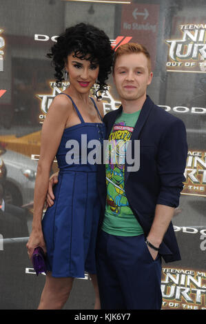 New York, NY - 22 mai : layla alizada, noel fisher assiste à la 'Teenage Mutant Ninja Turtles : de l'ombre' en première mondiale au Madison Square Garden le 22 mai 2016 à new york city people : layla alizada, noel fisher Banque D'Images