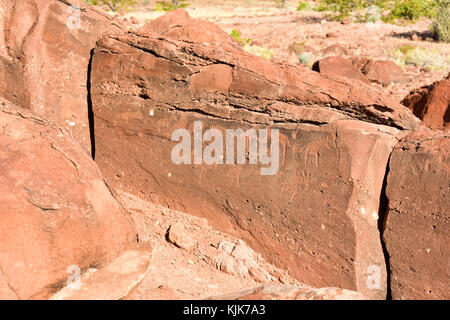 Des gravures préhistoriques bushman au centre du patrimoine mondial de l'UNESCO à Twyfelfontein, la Namibie. Banque D'Images