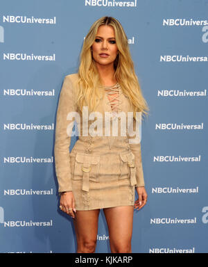 NEW YORK, NY - 16 MAI : Khloe Kardashian assiste au NBCUniversal 2016 le 16 mai 2016 à New York. Les gens : Khloe Kardashian Banque D'Images