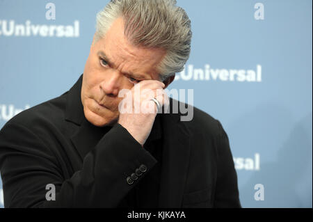 NEW YORK, NY - 16 MAI : Ray Liotta assiste au NBCUniversal 2016 le 16 mai 2016 à New York. Les gens : Ray Liotta Banque D'Images