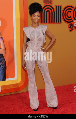 HOLLYWOOD, CA - 10 MAI : Yaya Dacosta assiste à la première de 'The Nice Guys' au TCL Chinese Theatre le 10 mai 2016 à Hollywood, Californie. Les gens : Yaya Dacosta Banque D'Images