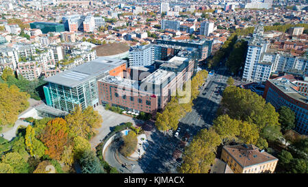 Photographie aérienne du quartier d'affaires de Compans Caffarelli à Toulouse, France Banque D'Images