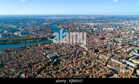 Vue aérienne de la ville de Toulouse en Haute Garonne, France Banque D'Images