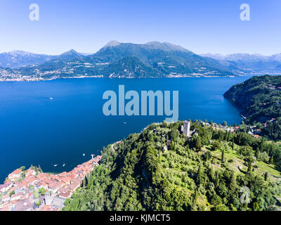 Varenna et château de vezio - destination touristique de lac de Côme en Italie Banque D'Images