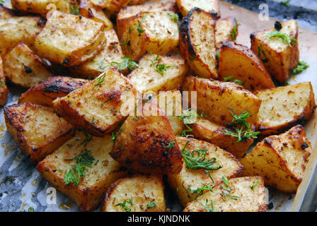 Close up de la pommes de terre rôties Banque D'Images