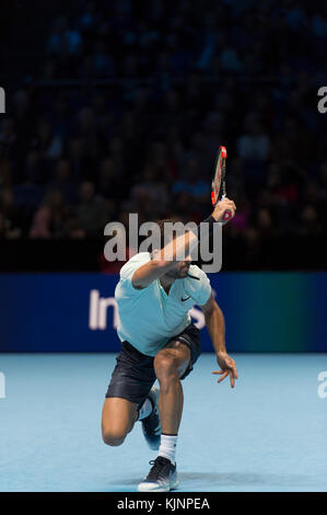 Samedi 18 novembre 2017. Grigor Dimitrov contre Jack Sock lors du match de soirée de demi-finale de Nitto ATP à l'O2, avec Dimitrov gagnant pour entrer en finale. Banque D'Images