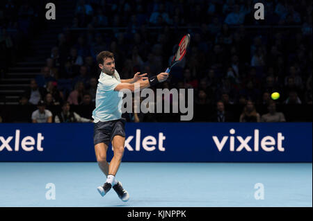 Samedi 18 novembre 2017. Grigor Dimitrov contre Jack Sock lors du match de soirée de demi-finale de Nitto ATP à l'O2, avec Dimitrov gagnant pour entrer en finale. Banque D'Images